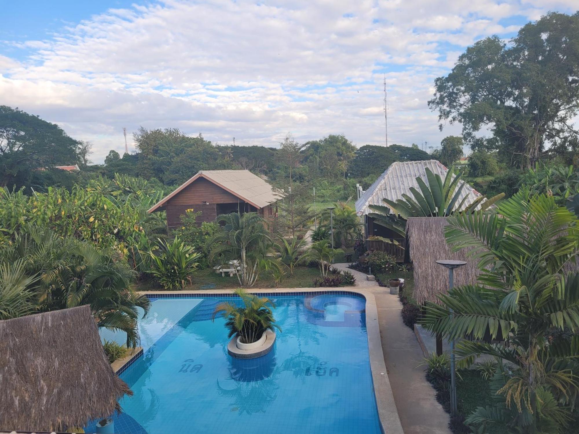 Mister Check Paradise Si Chiang Mai Exterior foto